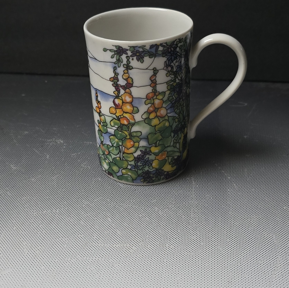 Dunoon Tiffany Series Mug From Helen Saniford Design.Beautiful Like New Rare